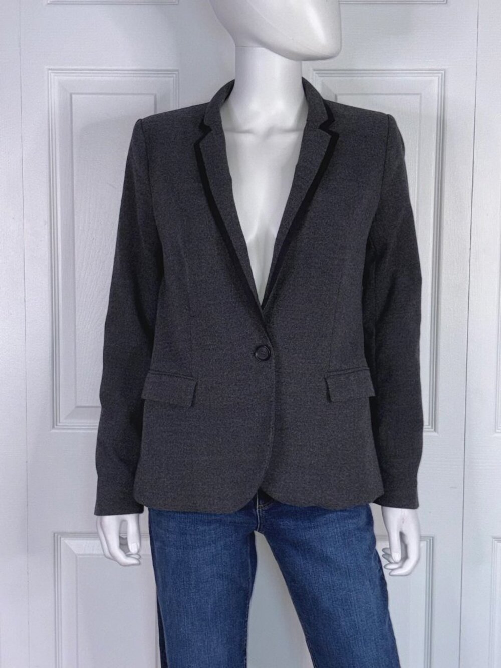 MANGO women's blazer size 6 LIKE NEW